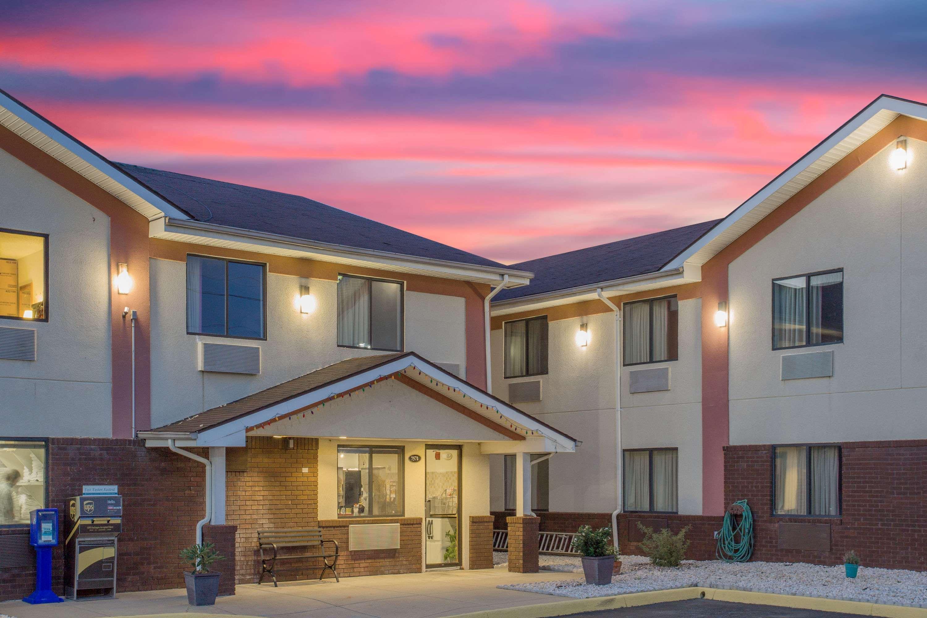 Super 8 By Wyndham Appomattox Va Hotel Exterior photo
