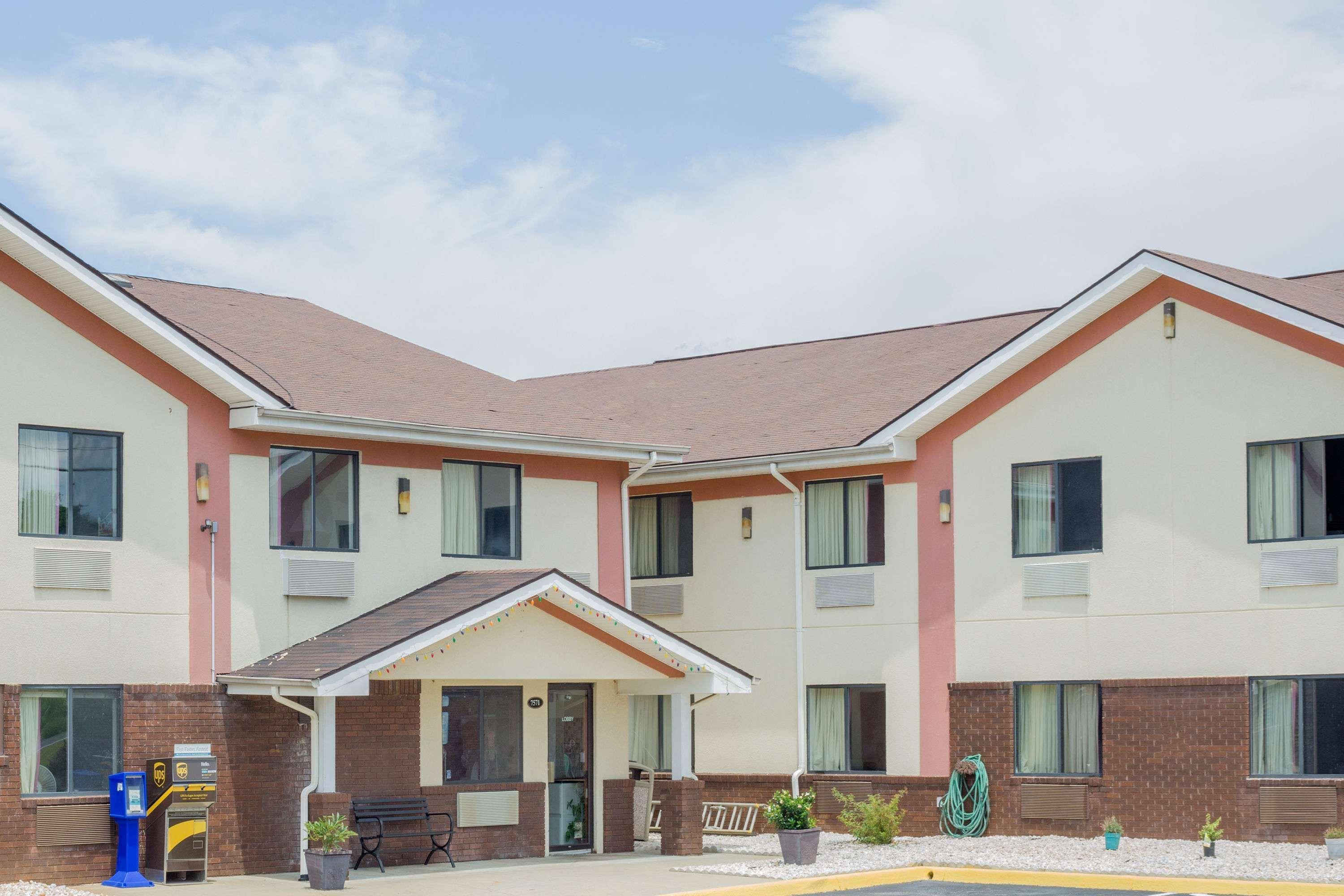 Super 8 By Wyndham Appomattox Va Hotel Exterior photo